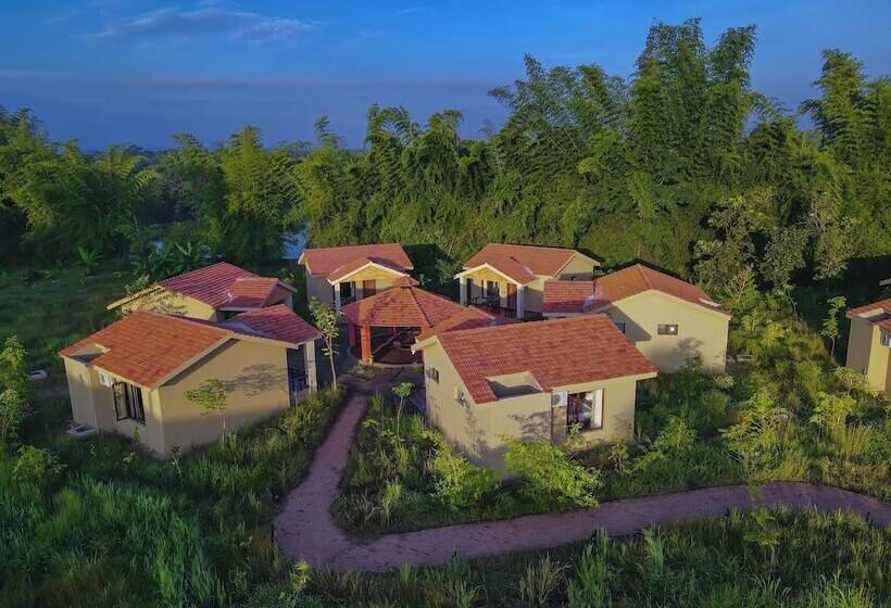 ホテル Aranyak Resort Kanha