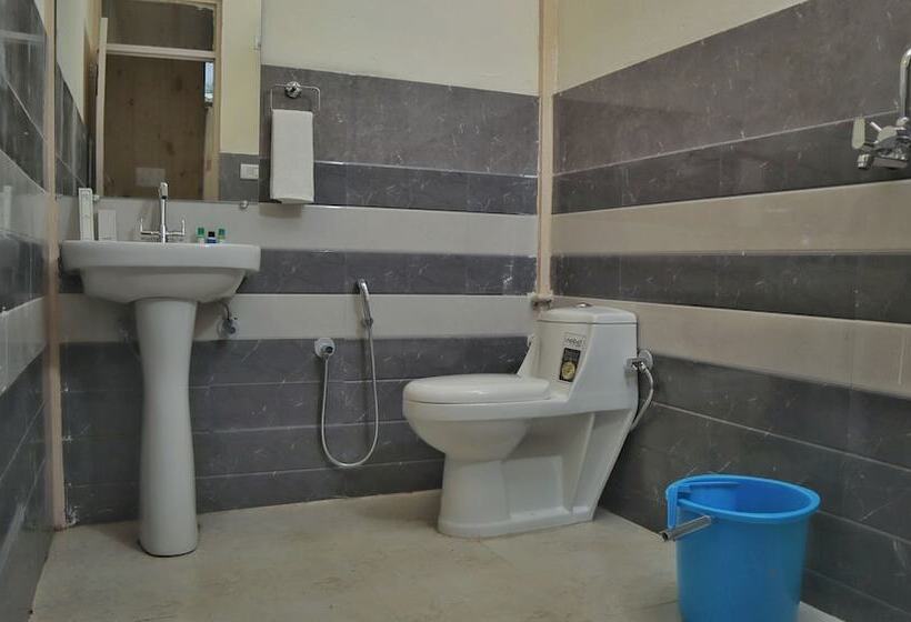 호텔 Beyond Stay Ananhyam Resort Sattal