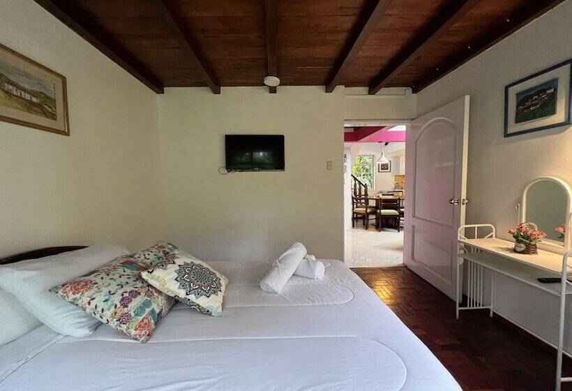 هتل Deluxe Volcán