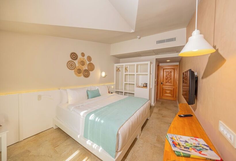 酒店 Kairos Valley Health & Nature Resort