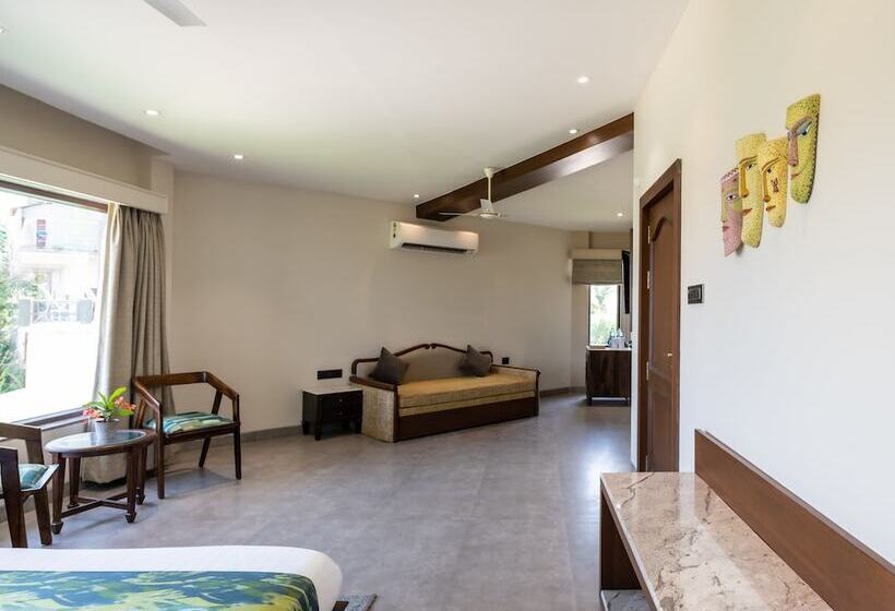 ホテル Parijat Lake Resort By Goldmark, Madhai  Satpura National Park