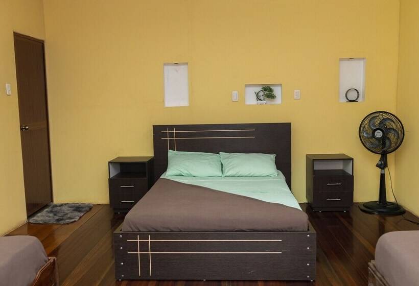 فندق Piranha Ecolodge