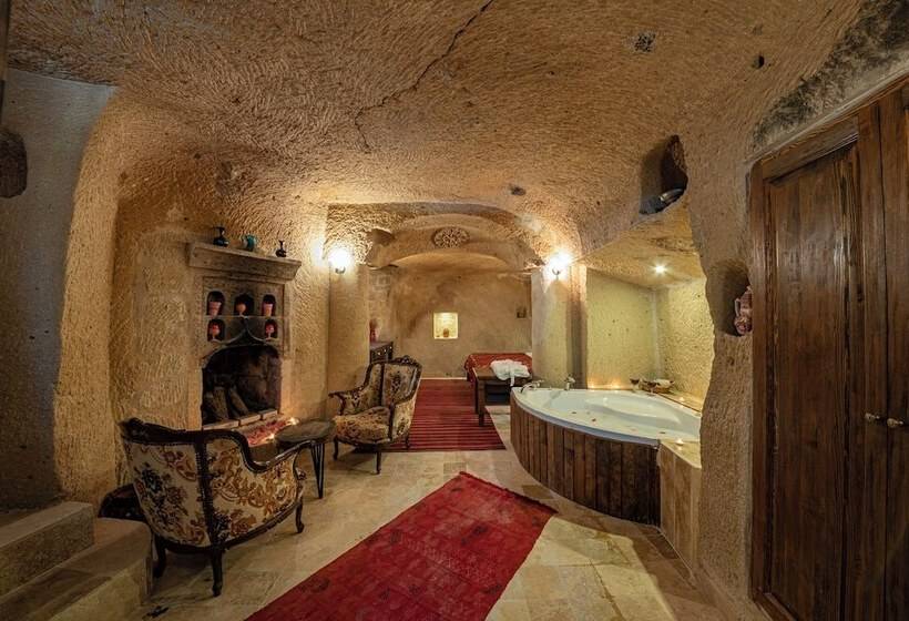 هتل Shiraz Cave Cappadocia