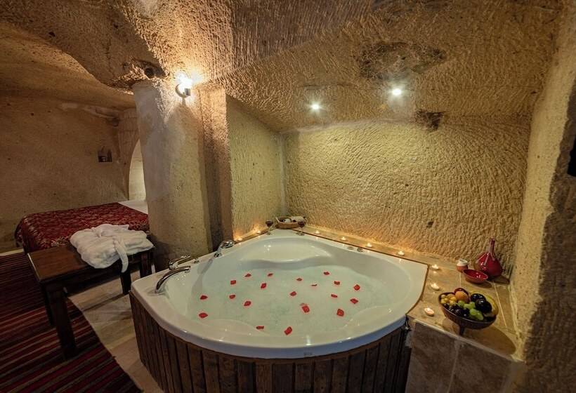 هتل Shiraz Cave Cappadocia