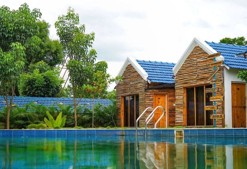 Kaadgal Resort