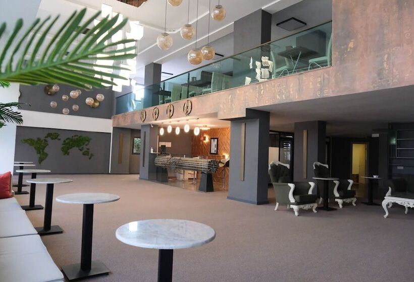 Karat Ayseli Otel