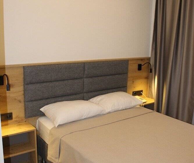 پانسیون Buyukada Hotel Carla