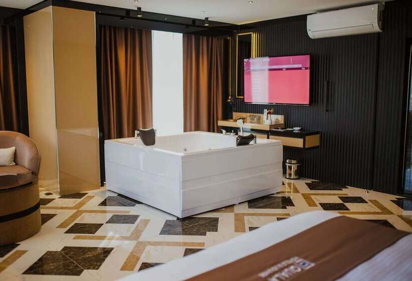 Quala Hotels