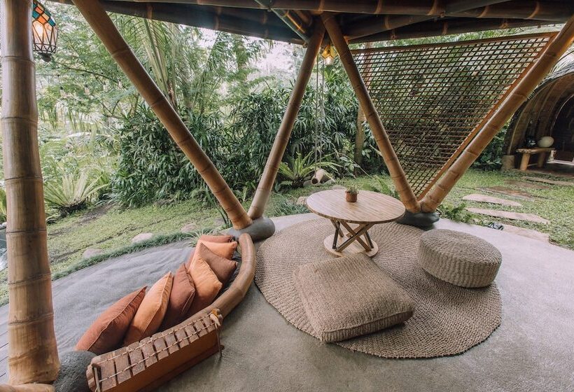 住宿加早餐  Hideout Eco Bamboo House Bali