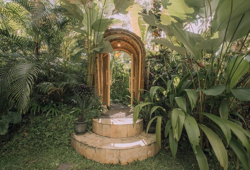 住宿加早餐  Hideout Eco Bamboo House Bali