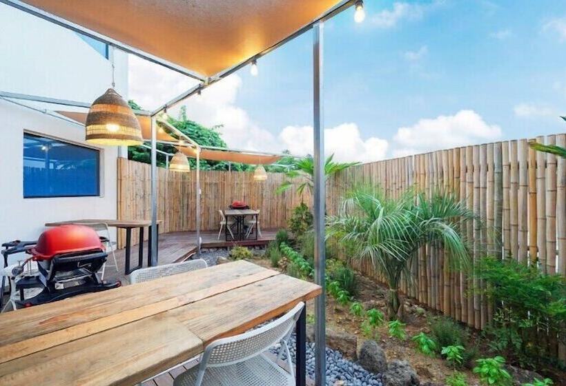 Groove In Cafe Pension