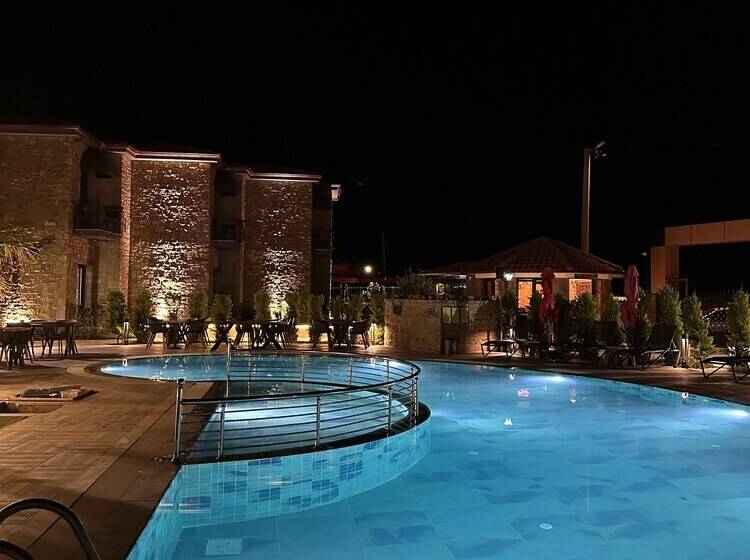 هتل Agios