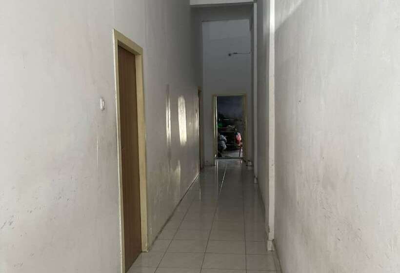 هتل Andesta Guest House Syariah By Oyo