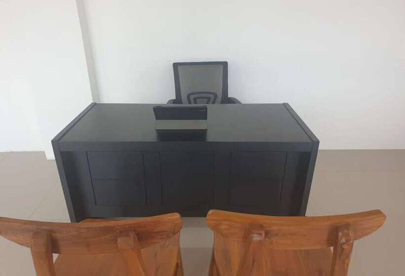 فندق Ayani Guest House By Oyo
