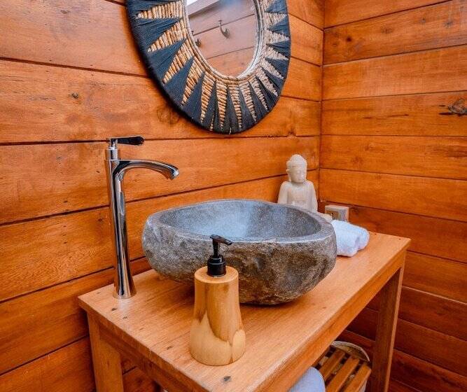 ホテル Bali Cliff Glamping