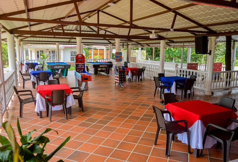 هتل Cabañas American Dream