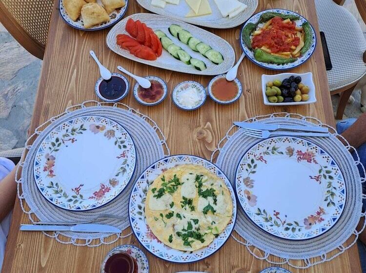 בית מלון כפרי Dilek Hanım Konağı Datça