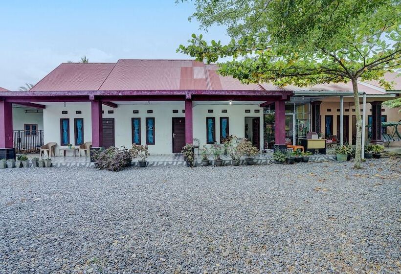 هتل Efniati Homestay Syariah By Oyo