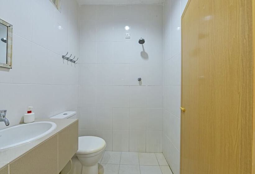 فندق Eleven Inn By Oyo