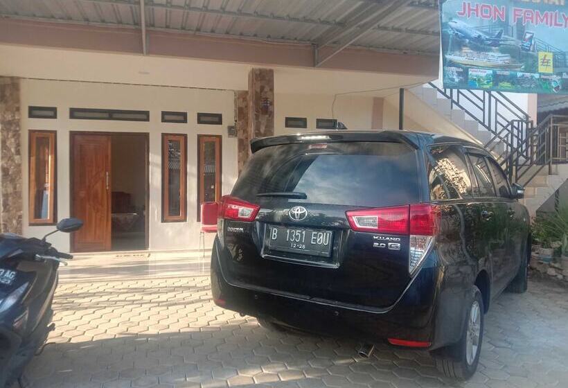 هتل Express O 91722 Home Stay Dan Sewa Mobil Jhon S Family