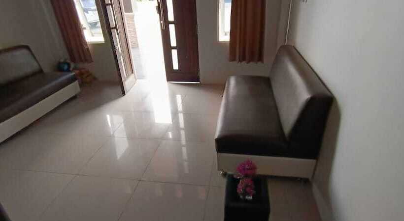 هتل Fanilly Guest House Marabahan By Oyo