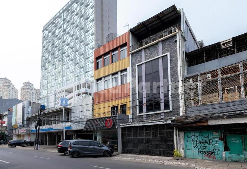 هتل Ichiza Room Redpartner