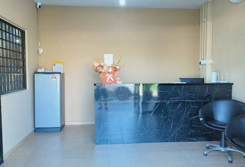 בית מלון כפרי Kong Jing By Oyo