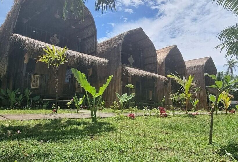 בית מלון כפרי Mahkota Atia Bungallow