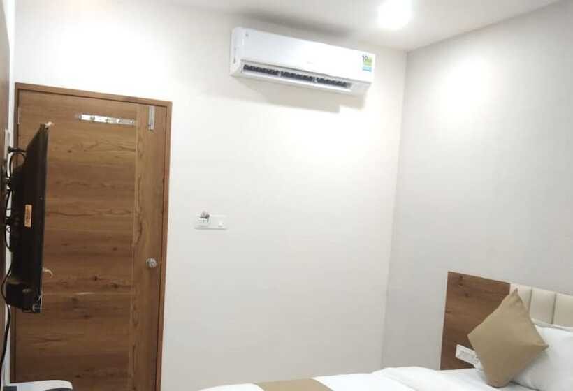 Отель Md Residency