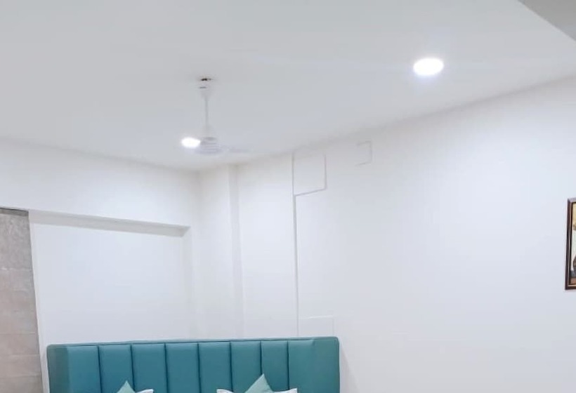 Отель Md Residency