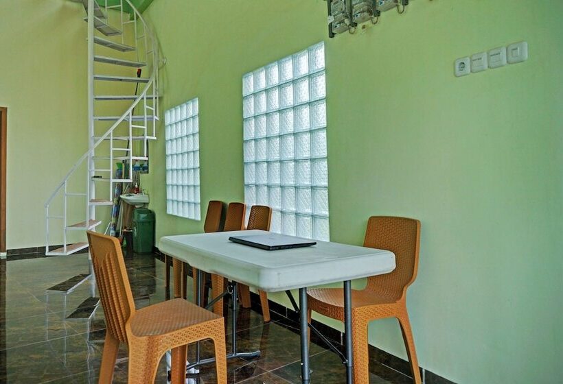 فندق Pahala Residence By Oyo