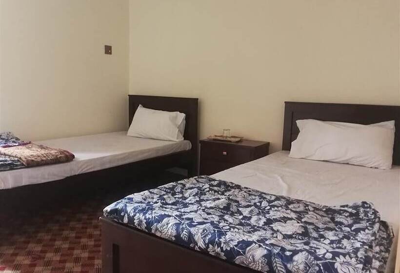 هتل Relax Inn