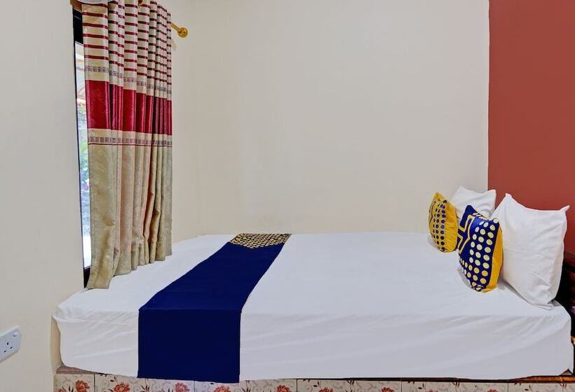 בית מלון כפרי Spot On 92527 Penginapan Kangean Syariahneartaman Merdeka Kalianget