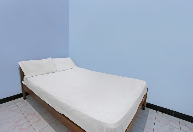 Отель Spot On 92567 Jati Homestay Near Taman Suranadi