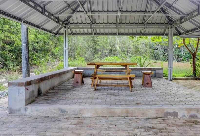 هتل Spot On 92523 Homestay Pasir Padi Permai Syariah