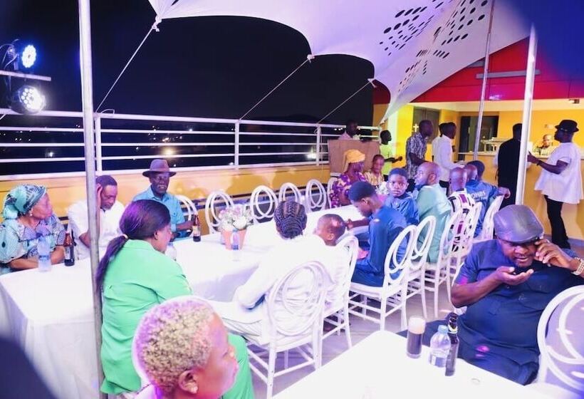 فندق Texas Royal Lodge