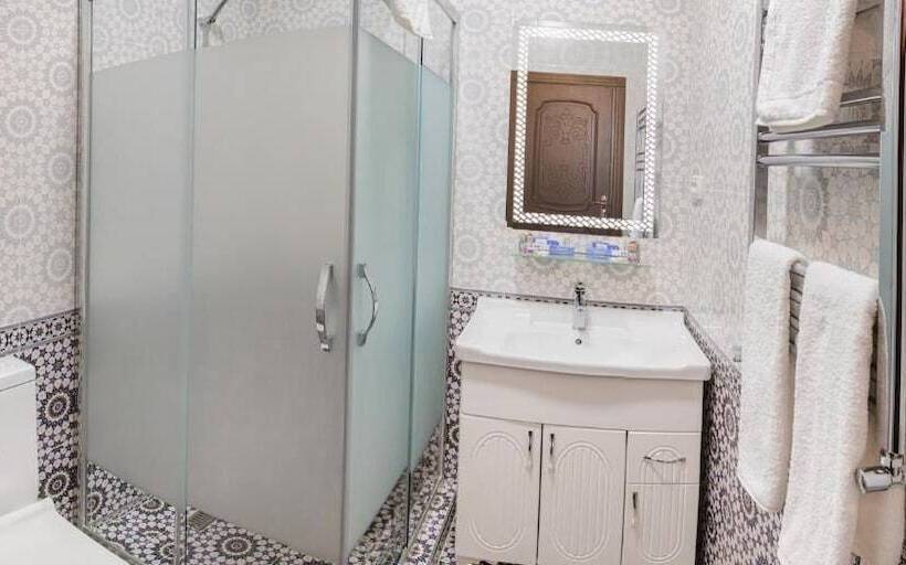 בית מלון כפרי Usman