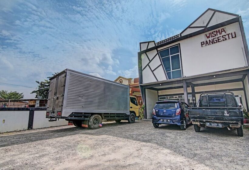 酒店 Wisma Pangestu Syariah By Oyo