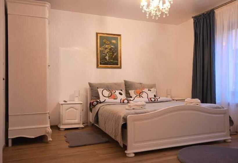 پانسیون Casa Flav