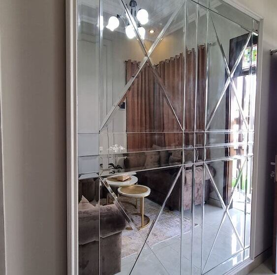 پانسیون Oemah Wisata Ringinsari