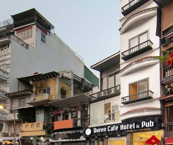 Queen Cafe Hotel & Pub