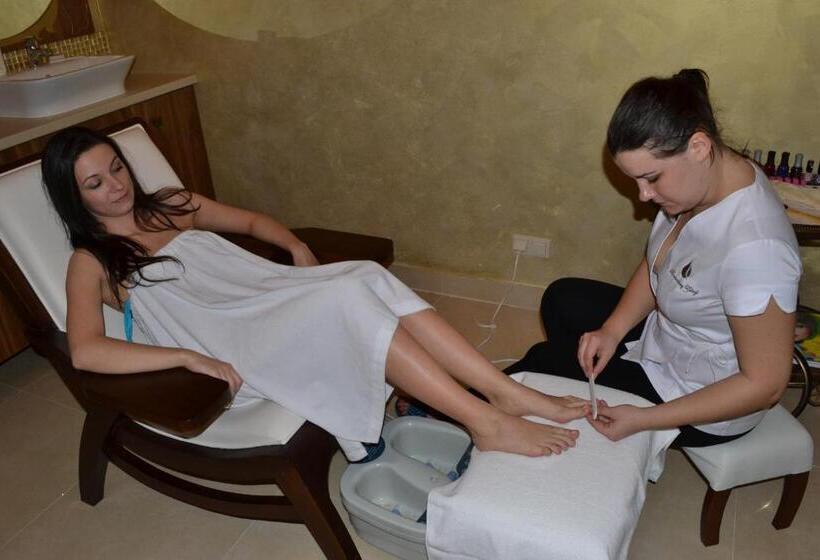 Borowinowy Zdrój Hotel Wellness Spa & Conference