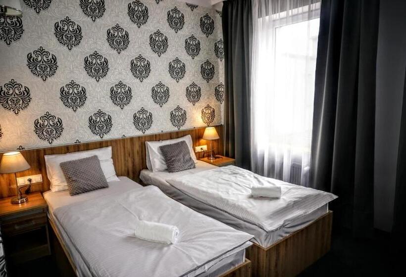 Aviator Hotel Restauracja & Spa