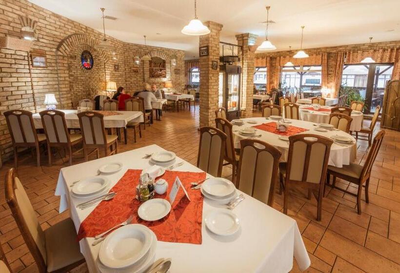 בית מלון כפרי Bastion