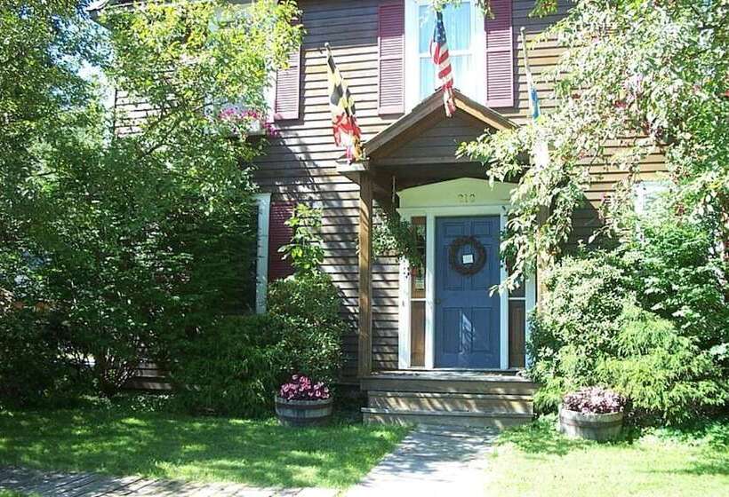 هتل Chesapeake Inn Of Lenox