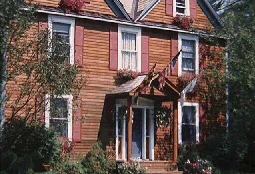 هتل Chesapeake Inn Of Lenox