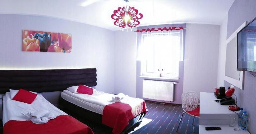 בית מלון כפרי Cykada