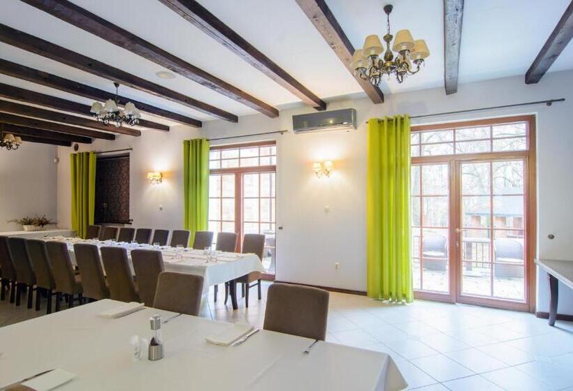 בית מלון כפרי Dworek Biały Domek