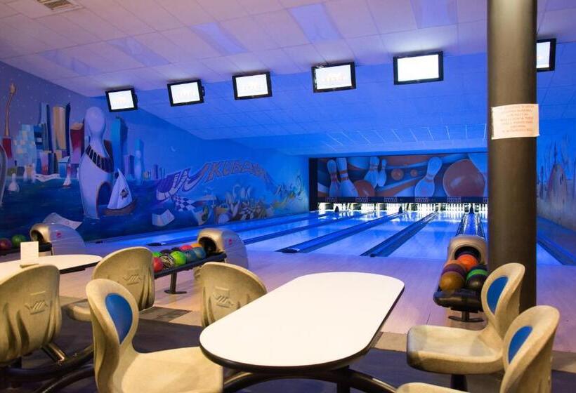 Отель Kukubara Bowling Center