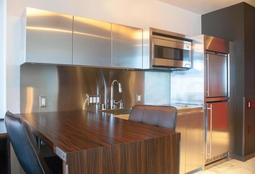 هتل Luxury Suites At Palms Place